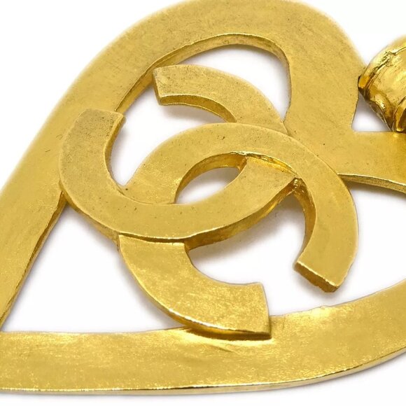Chanel Dangle Heart Earrings Gold Clip-On 95P - Picture 2 of 4